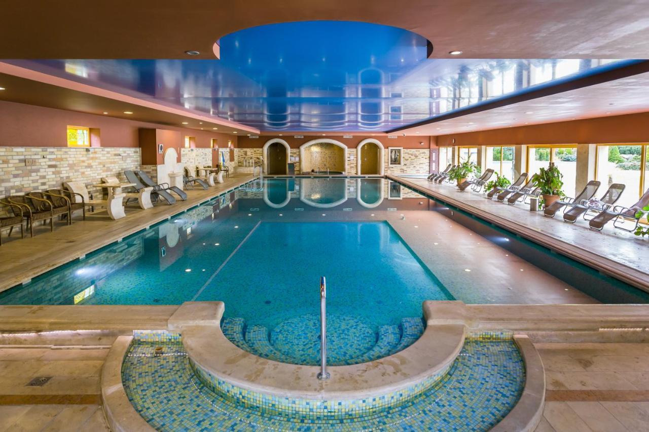 Hotel Gottwald تاتا المظهر الخارجي الصورة